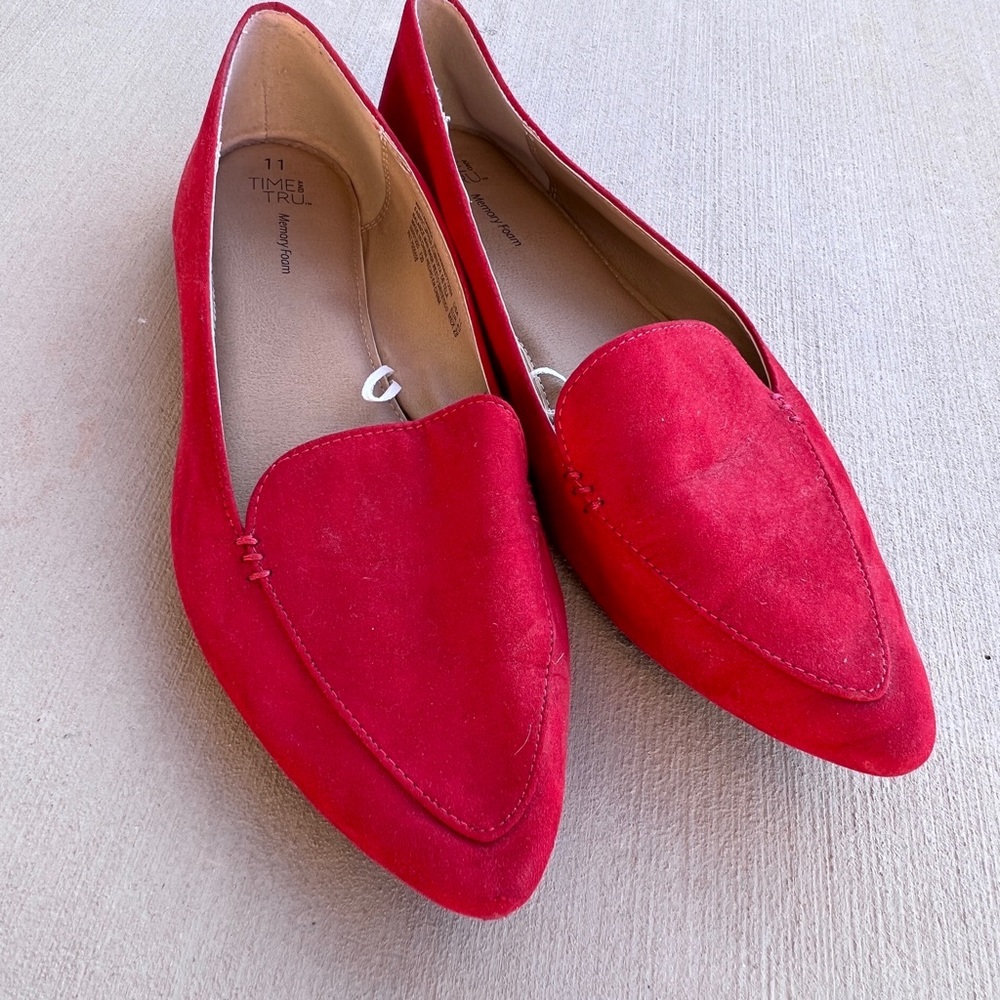 Time and Tru Red Pointed-Toe Suede Loafers